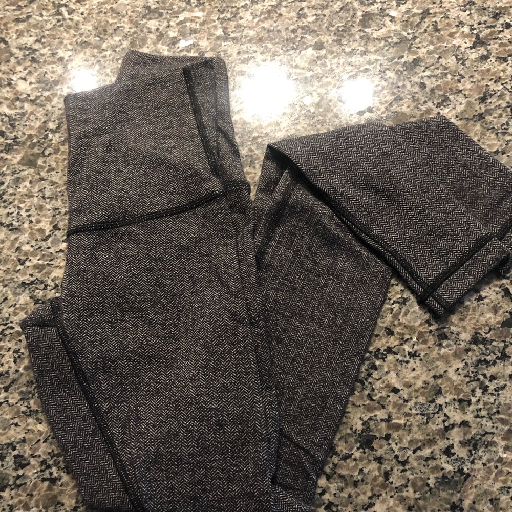 lululemon leggings size 2